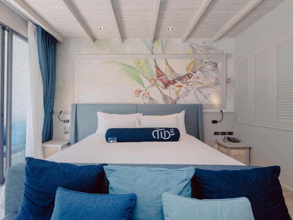 Deluxe Pool Access Double Bed